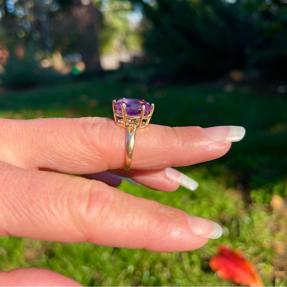 🔮 Vtg Estate Solid 14k Princess Cocktail Ring Yellow Gold Purple Stone Oval 6.5 - Picture 7 of 8